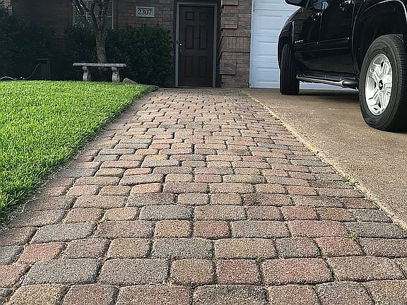 3rd image of 2307 Charleston Dr