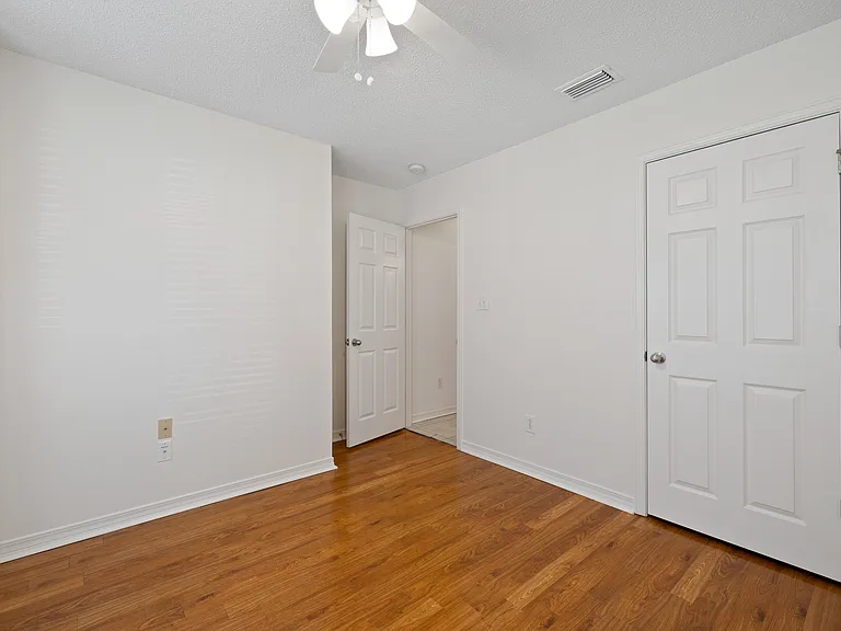 157 Cypress Ln — Photo 23