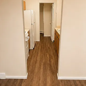 148 Van Buren St #G — Photo 4