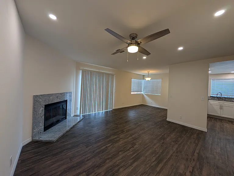 3-bed Fireplace
