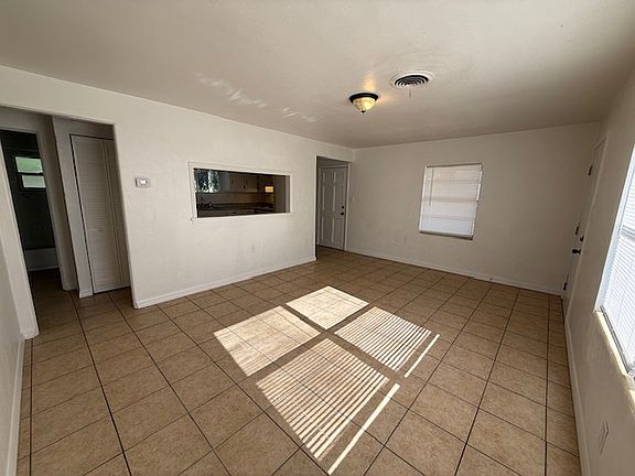 4th image of 2076 N Kepler Rd