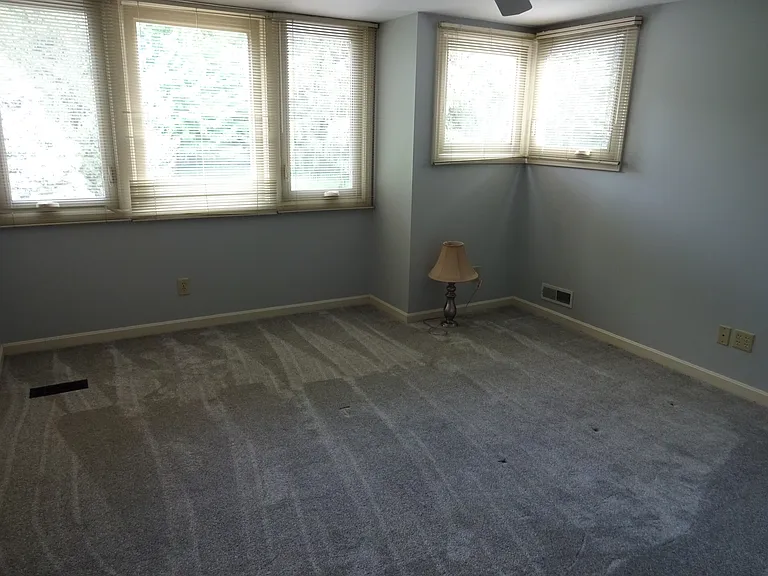 2646 Fair Oaks Ln — Photo 16