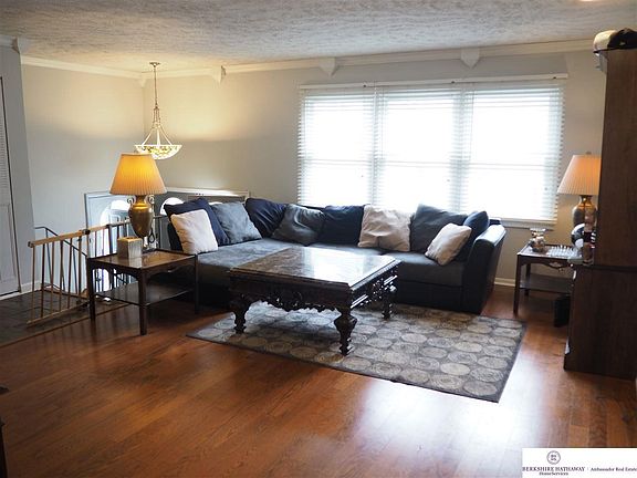 4th image of 2320 S 118th Ct