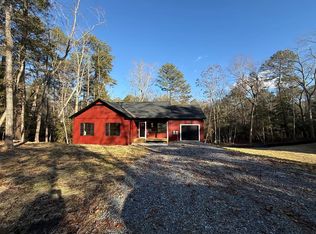 153 Walnut St, Kilmarnock, VA 22482