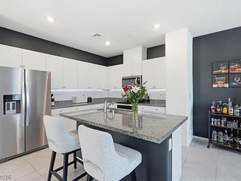6155 Garden Oasis St — Photo 8