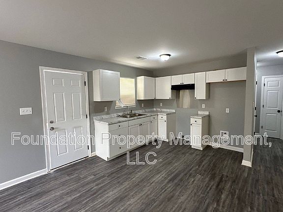 3rd image of 605 Howard Dr