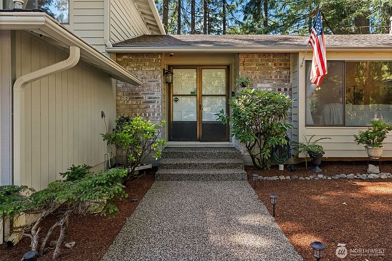 3rd image of 14214 56th Avenue NW