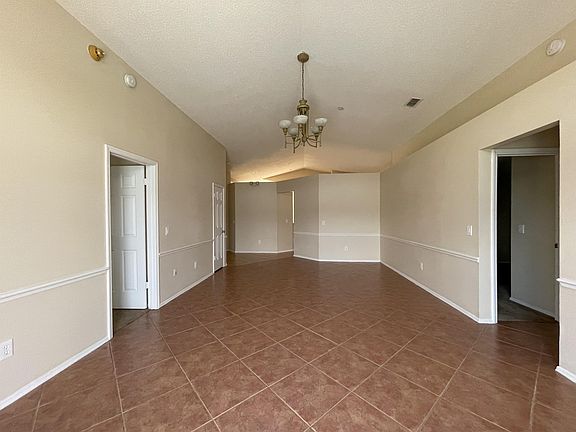 TO VIEW THIS HOME PLEASE CALL 407-863-3371
