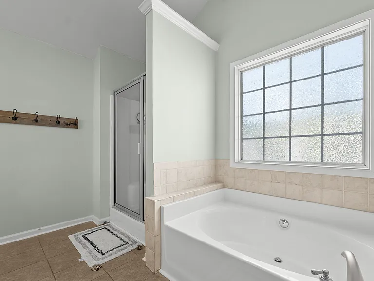 3947 Walnut Grove Way — Photo 11