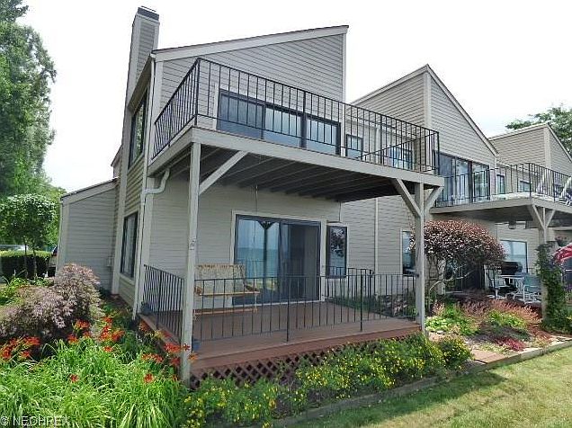 1st image of 640 Parkside Dr