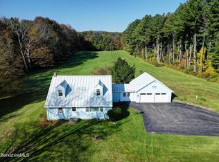 22 Meadowview Ln, Richmond, MA 01254