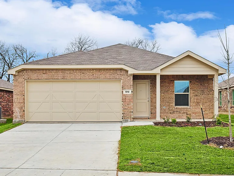 1312 Claireborne Ct — Photo 4