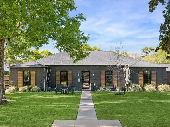 13830 Barryknoll Ln, Houston, TX 77079