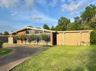 2835 Palestine St, Beaumont, TX 77701