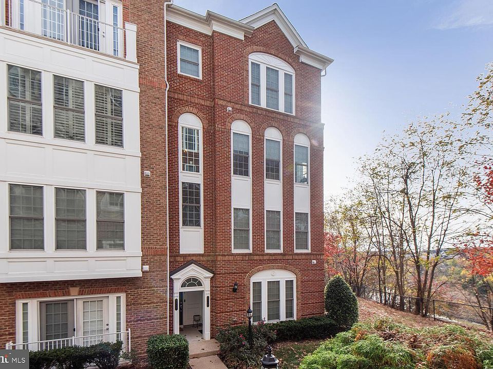 1st image of 2317 Brookmoor Ln