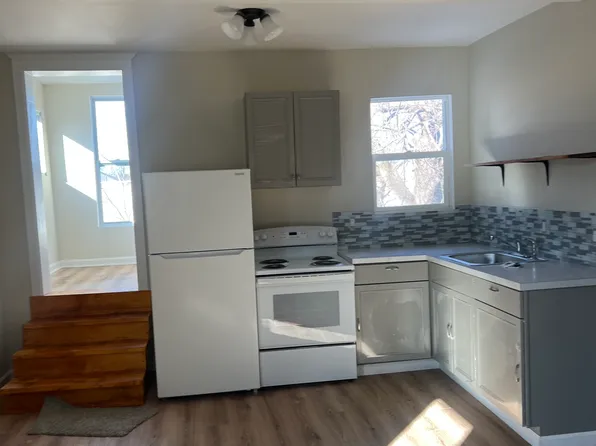 569 3rd St APT 2, Albany, NY 12206