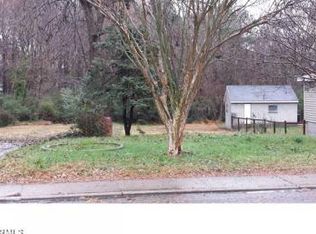 1107 Arlington Rd, Hopewell, VA 23860