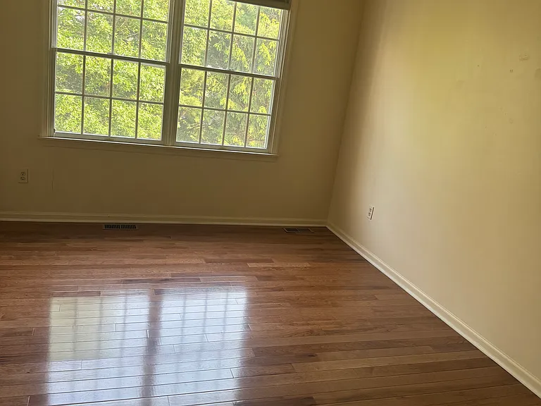 73 Rhyan Dr — Photo 13