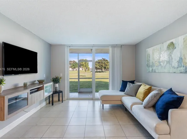 9761 Sunrise Lakes Blvd APT 107, Sunrise, FL 33322