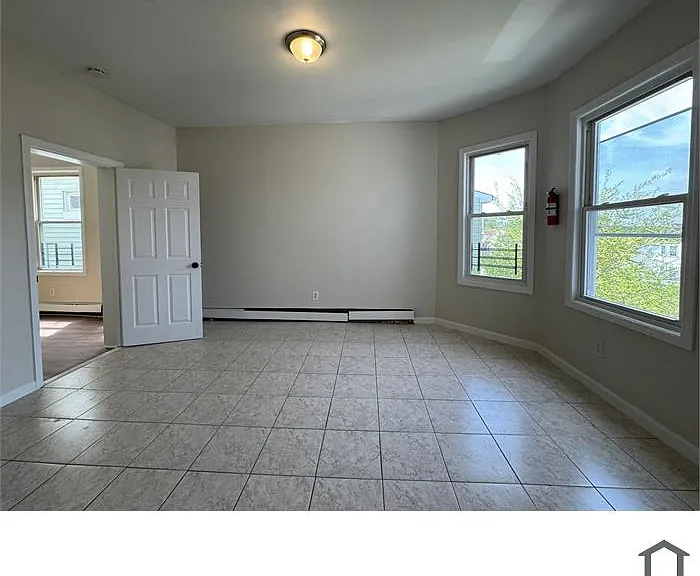 144 Johnson Ave #3F — Photo 1