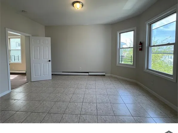 144 Johnson Ave #3F, Newark, NJ 07108
