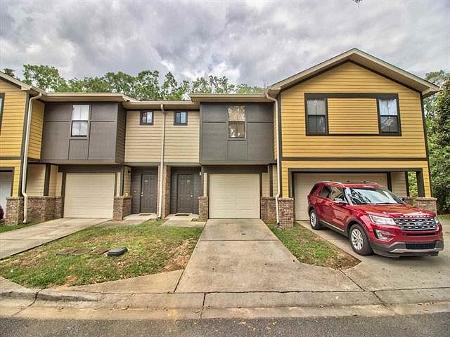 1st image of 2320 Timber Oaks Ln