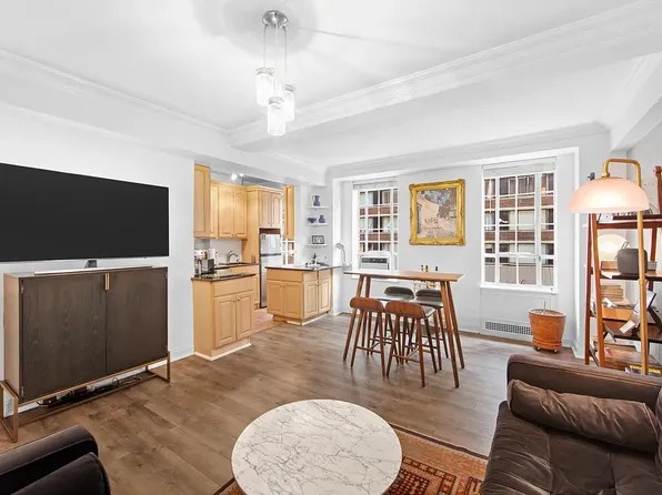 333 West 56th Street image 1 of 9