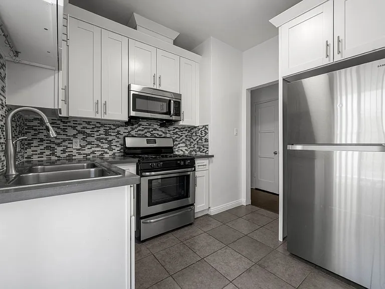 1201 S. Alfred — Photo 1