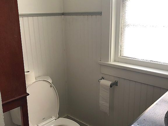 3rd image of 188 Hughes Ave #2