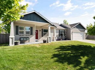 5810 W 11th Pl, Kennewick, WA 99338