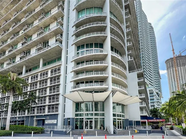 690 SW 1st Ct, Miami, FL