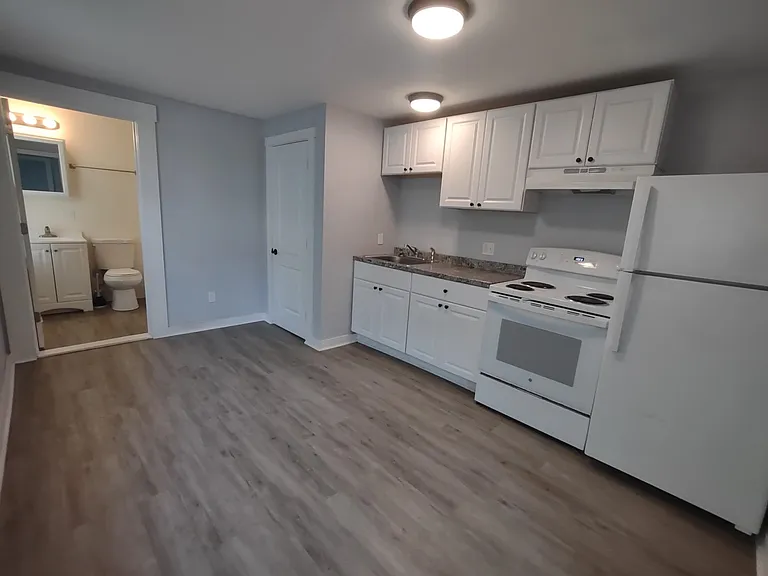 9 Merchant St #8 — Photo 2