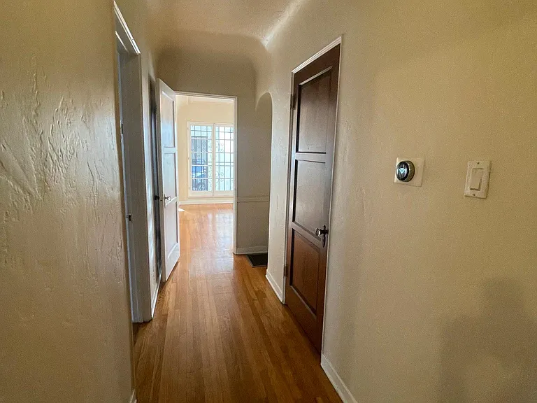 1060 S Corning St — Photo 24