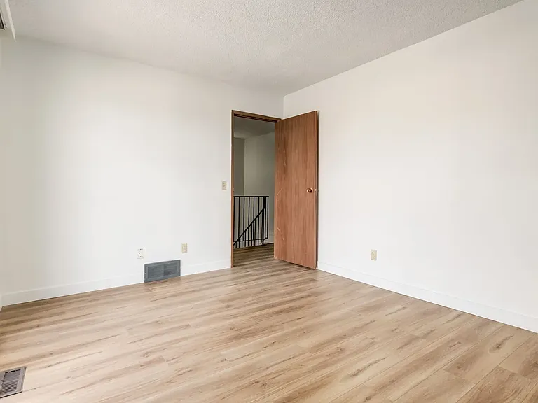 739 Bracewood Dr SW — Photo 49