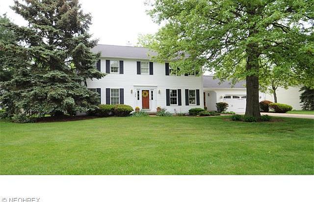 1st image of 349 Long Pointe Dr
