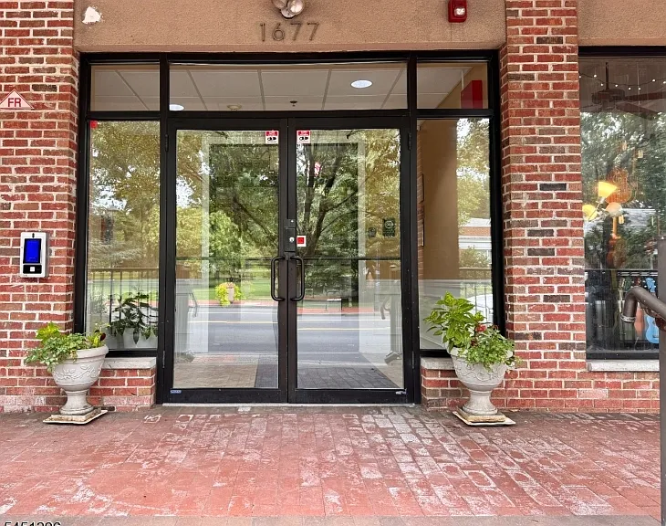 1677 Springfield Ave #13 — Photo 34