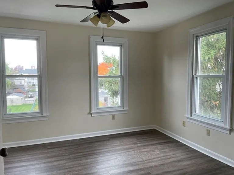 2717 Butler St — Photo 12
