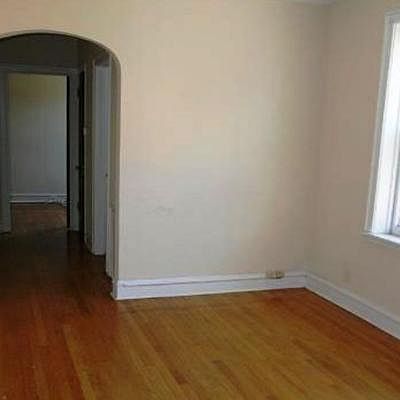1st image of 4858 N Hermitage Ave #3E