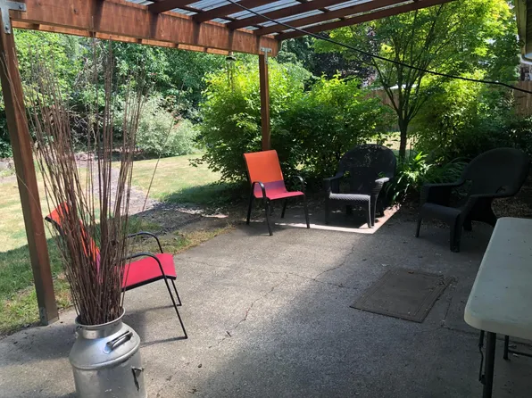 1843 NW Garryanna St, Corvallis, OR 97330