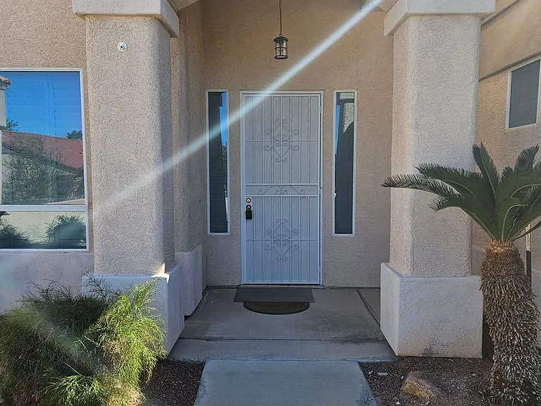 2634 Discovery Rd — Photo 3