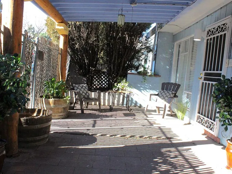 1021 Alvarado Dr SE #B — Photo 11