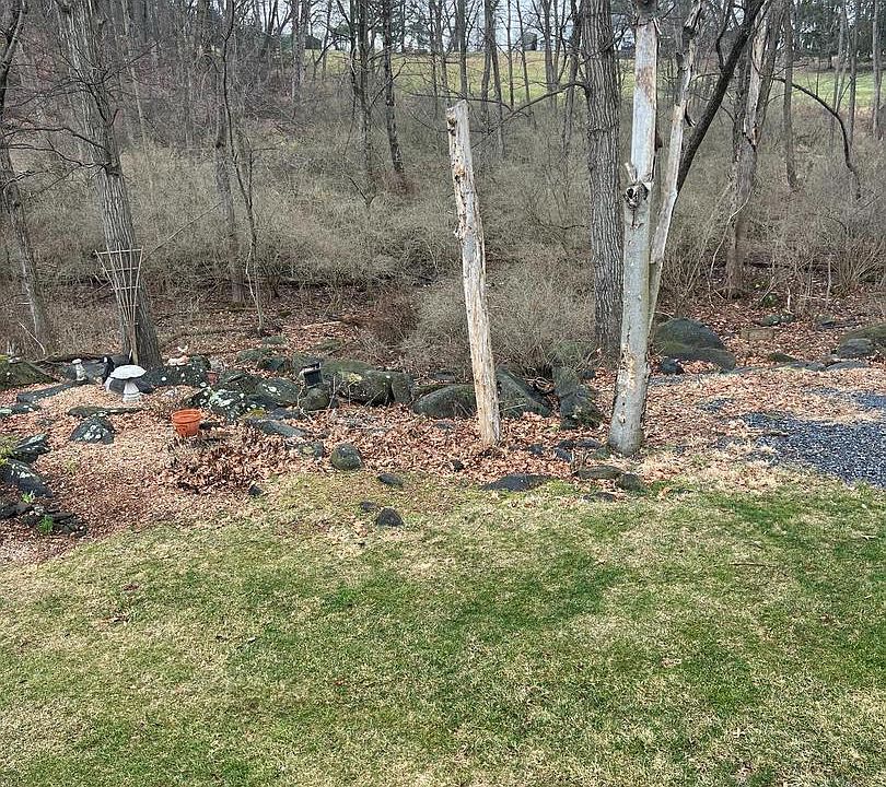 2nd image of 622 Rockwood Dr