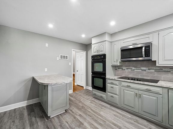 5th image of 975 Palmers Mill Rd