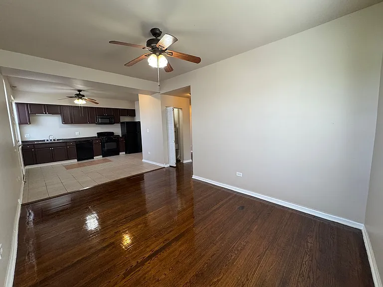 7014-18 S Sangamon St — Photo 13