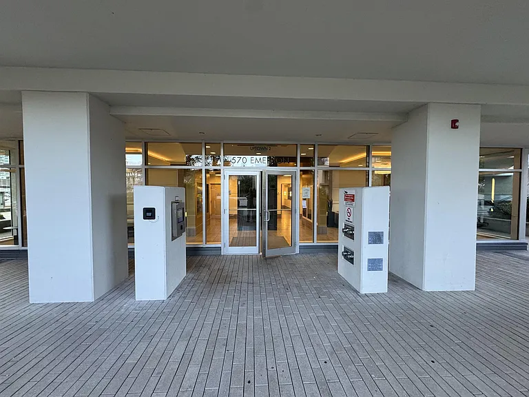 570 Emerson St #1501 — Photo 13