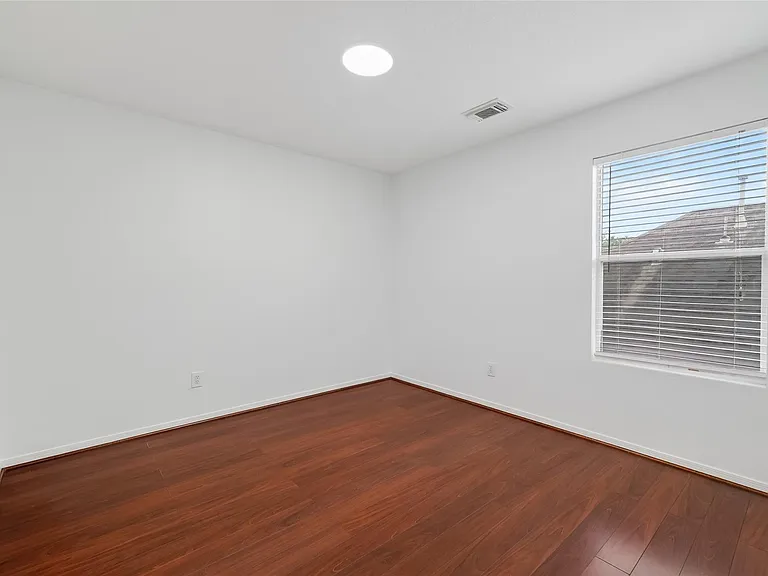 19530 Harvest Stream Way — Photo 32