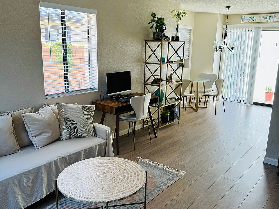 1st image of 2201 E Pinchot Ave #6