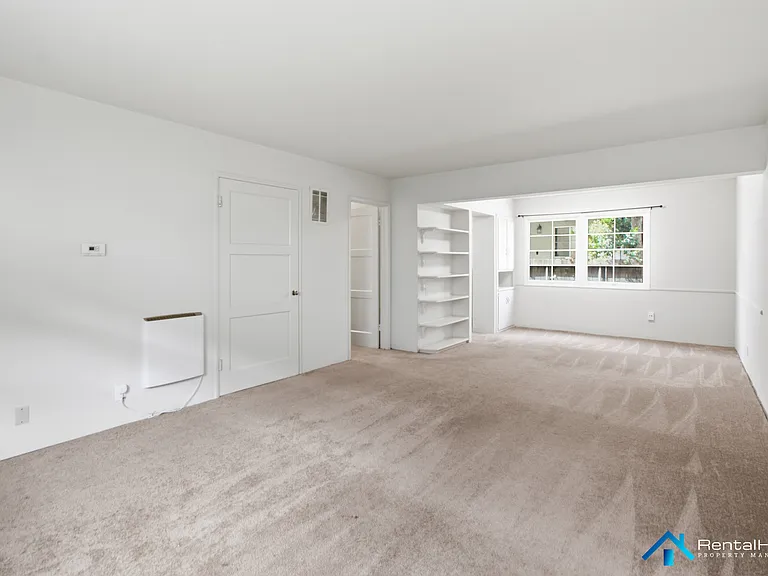 449 N Euclid Ave #C — Photo 2