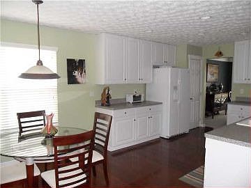 4th image of 1228 Paden Dr