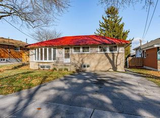 149 Victor Blvd, Hamilton, ON L9A2V3